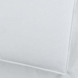 Fogarty Soft Touch Stain Resist 13.5 Tog Winter Duvet - thumbnail 2