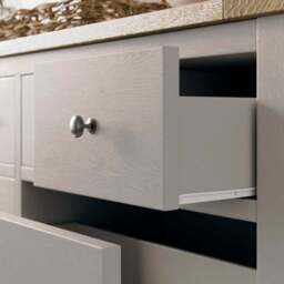 Olney Wide 8 Drawer Chest - thumbnail 4