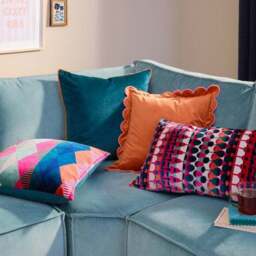 Furn. Metro Abstract Velvet Rectangle Cushion - thumbnail 6