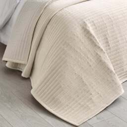 Catherine Lansfield Velvet Pinsonic Bedspread - thumbnail 1