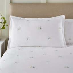 Emma Cow Parsley Embroidery 100% Cotton Sateen Oxford Pillowcase - thumbnail 1