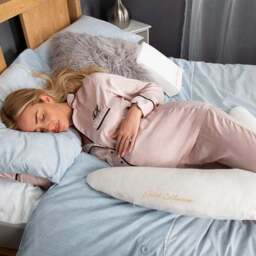 Mother&Baby Organic Cotton Side Sleeper V-Shape Pregnancy Support Pillow & Wedge Set - thumbnail 2