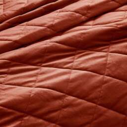 Castleton Quilted Bedspread - thumbnail 2
