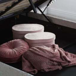 Berlin Crushed Velvet Ottoman Bed Frame - thumbnail 6