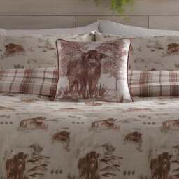 Dreams & Drapes Hanson Highland Cow Square Cushion - thumbnail 1