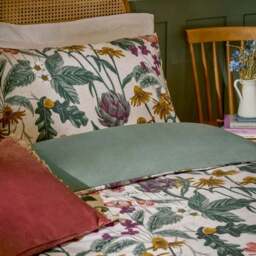 Wylder Nature Florapedia Duvet Cover and Pillowcase Set - thumbnail 2