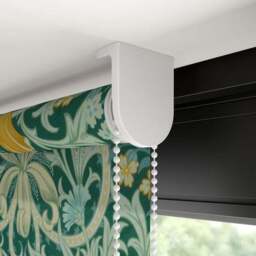 William Morris Woodland Weeds Daylight Made to Measure Roller Blind - thumbnail 4