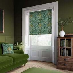 William Morris Woodland Weeds Daylight Made to Measure Roller Blind - thumbnail 3