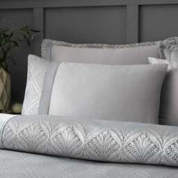 Roselyn Duvet Cover & Pillowcase Set - thumbnail 2