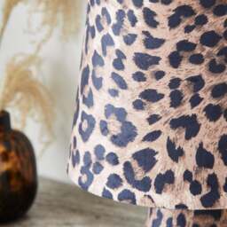 Leopard Print Velvet Table Lamp - thumbnail 3