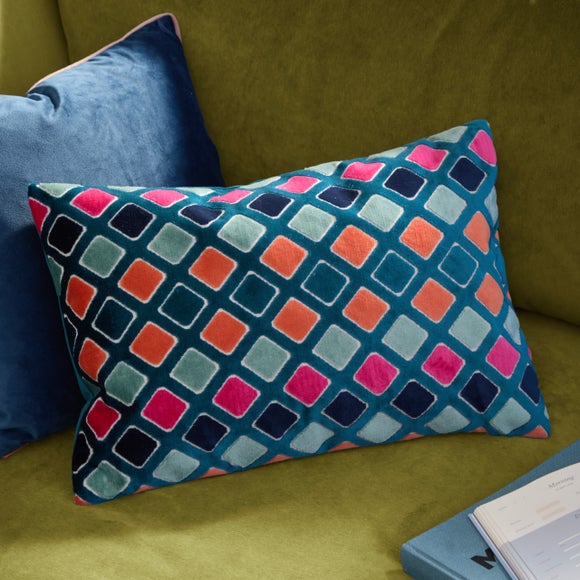 Furn. Metro Diamond Velvet Rectangle Cushion - image 1