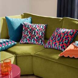 Furn. Metro Diamond Velvet Rectangle Cushion - thumbnail 6