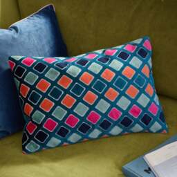 Furn. Metro Diamond Velvet Rectangle Cushion - thumbnail 1