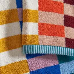 Elements Roberts Plush Towel - thumbnail 2