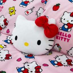 Hello Kitty 3D Cushion - thumbnail 2