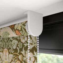 William Morris at Home Strawberry Thief Daylight Made to Measure Roller Blind - thumbnail 4