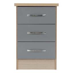 Nevada 3 Drawer Bedside Table - thumbnail 4
