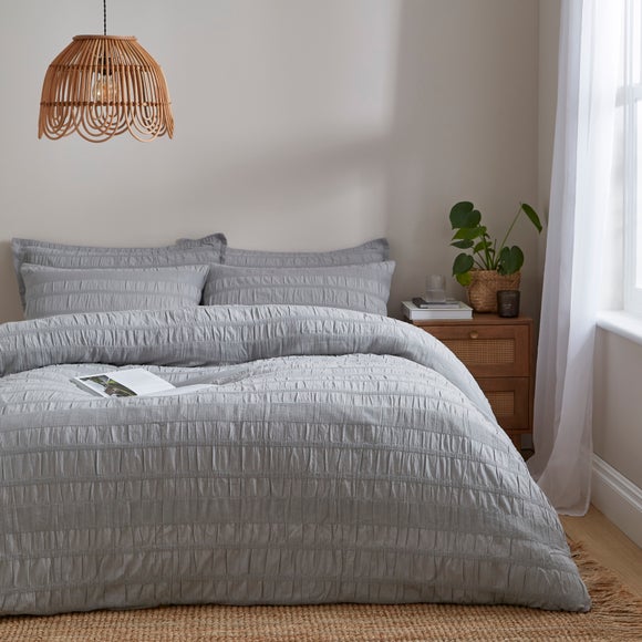 Woven Brixham Seersucker Cotton Duvet Cover & Pillowcase Set - image 1
