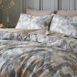 Nova Abstract 180 Thread Count Cotton Duvet Cover & Pillowcase Set - thumbnail 3
