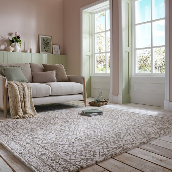 Kaia Traditional Wool Rug - image 1