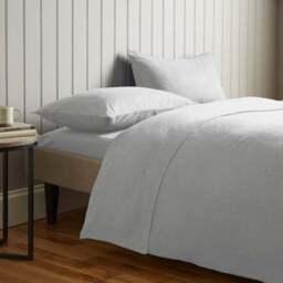 Soft & Cosy 100% Brushed Cotton Fitted Sheet - thumbnail 3