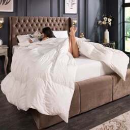 Snuggledown Retreat Hungarian Goose Down 4.5 Tog Summer Duvet - thumbnail 4
