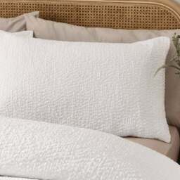 Catherine Lansfield Crinkle Seersucker Duvet Cover & Pillowcase Set - thumbnail 2