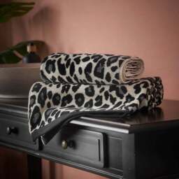 Leopard Print Cotton Towel - thumbnail 2