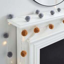 Pom Pom String Light - thumbnail 5