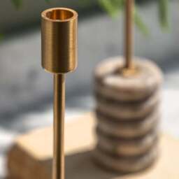Cedar & Sage Set of 2 Novi Marble Candlestick Holders - thumbnail 3