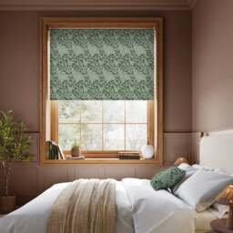 William Morris Willow Bough Daylight Made to Measure Roller Blind - thumbnail 1
