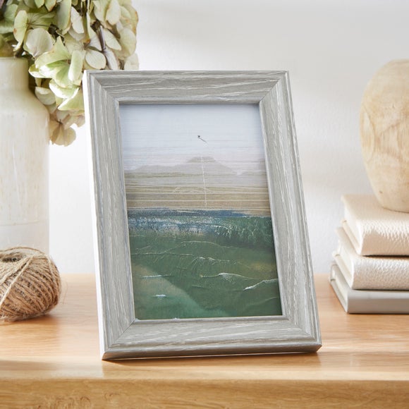 Curby Photo Frame - image 1