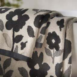 Abstract Floral Cotton Towel - thumbnail 3