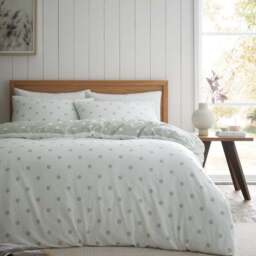 Catherine Lansfield Polka Dot 100% Brushed Cotton Duvet Cover & Pillowcase Set - thumbnail 3
