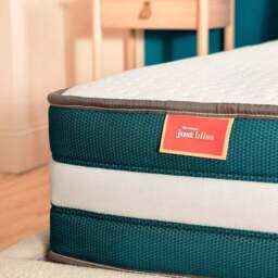 Silentnight Just Sleep Bliss Rolled Gel Mattress - thumbnail 5