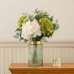Artificial Hydrangea Bouquet & Amber & Pine Ceramic Candle Gift Set - thumbnail 2