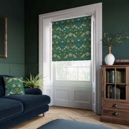 William Morris at Home Strawberry Thief Daylight Made to Measure Roller Blind - thumbnail 3