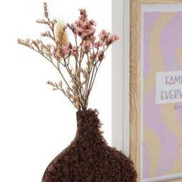 Hestia Freestanding Photo Frame with Vase & Dried Flowers - thumbnail 3