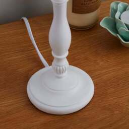 Tofty Traditional Table Lamp - thumbnail 3