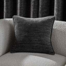 Hemmingway Chenille Cushion - thumbnail 3