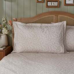 Annie 100% Cotton Oxford Pillowcase - thumbnail 2