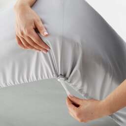 Fogarty Soft Touch Toggle Fitted Sheet - thumbnail 1