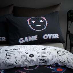 Game Over Duvet Cover and Pillowcase Set - thumbnail 3