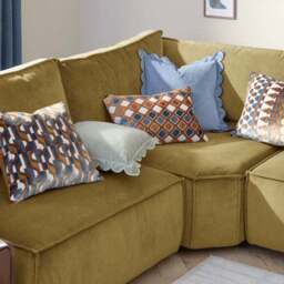 Furn. Metro Diamond Velvet Rectangle Cushion - thumbnail 6