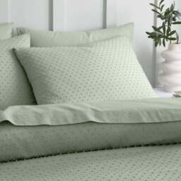 Valley Clipped Jacquard Duvet Cover & Pillowcase Set - thumbnail 2