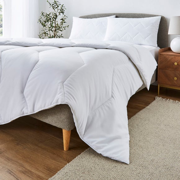 Fogarty Temperature Balance 7.5 Tog Duvet - image 1