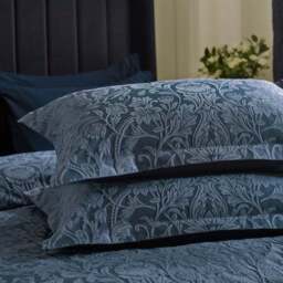Dorma Winchester Duvet Cover and Pillowcase Set - thumbnail 4