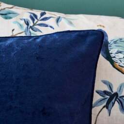 Crushed Velour Piped Pillowcase - thumbnail 2