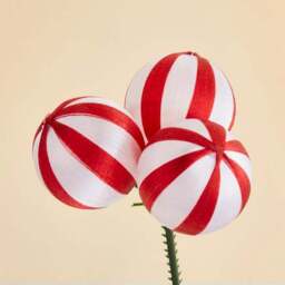 Red and White Thread Bauble Pick Tree Decoration - thumbnail 2