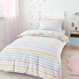 Rainbow Hearts Duvet Cover and Pillowcase Set - thumbnail 2